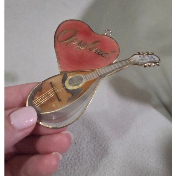 Vintage Opryland Shell Window Sun Catcher Ornament Guitar Bandurria - Picture 3 of 7